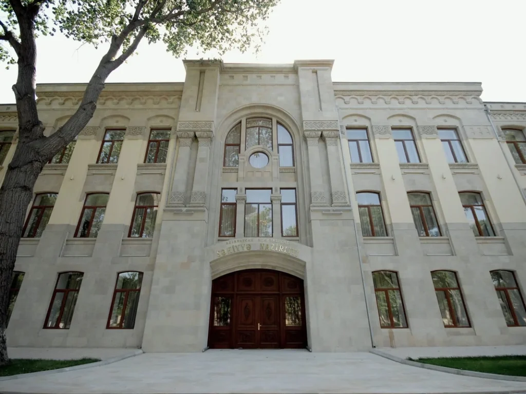 3bA7YUKhUZSIFTp0FjLWEyXLFvGyqcBNfknDgjho_1200