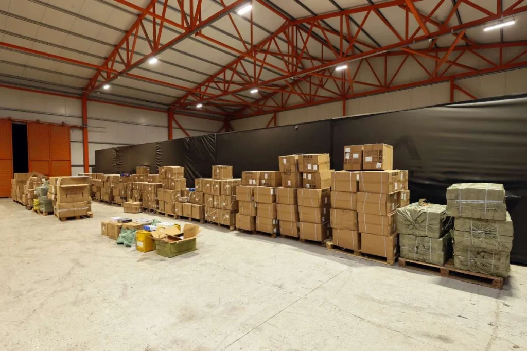 JeFS2mhxheCbe0KslIza0TDJdrTvttnxM6vCLL5b_1200