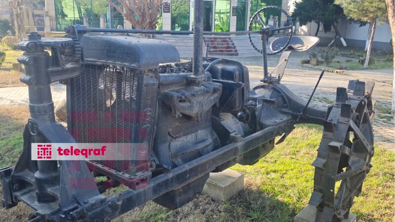 celilabad_ilk_traktor_(1)