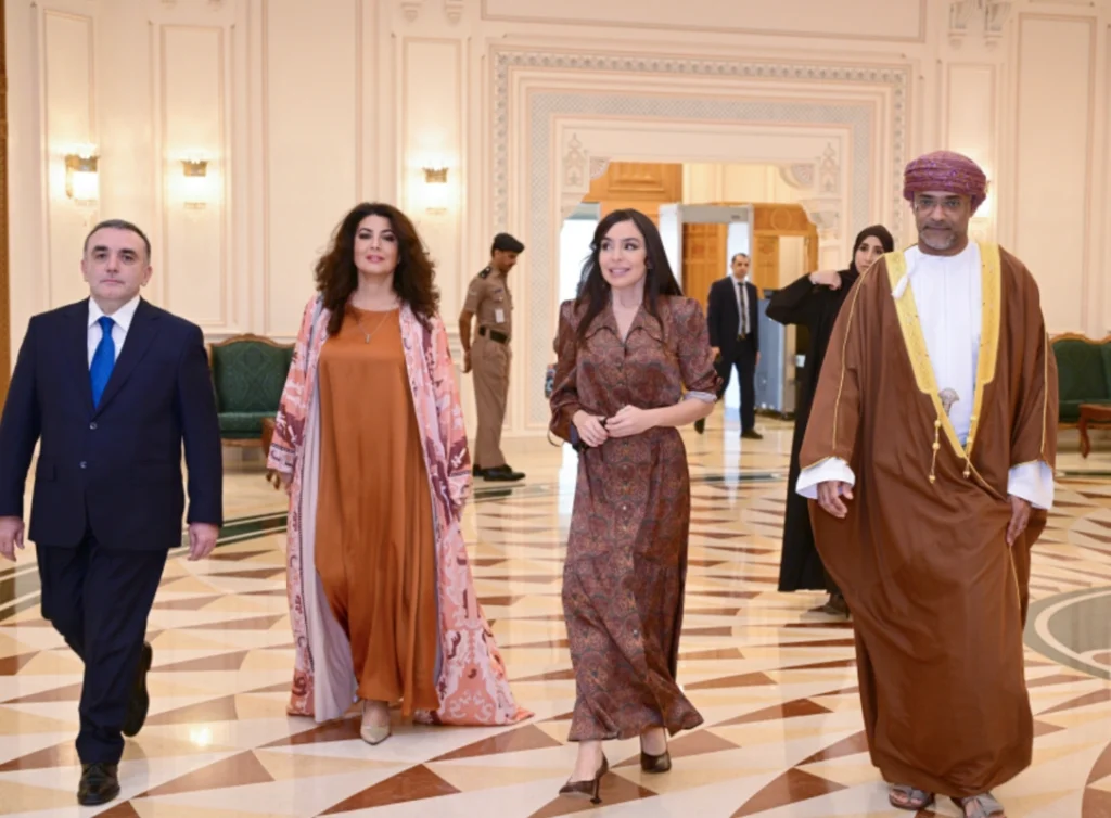 h5SX0kKjscHTf6ocB9vRNshZzM63sId3Cod8Cphe_1200