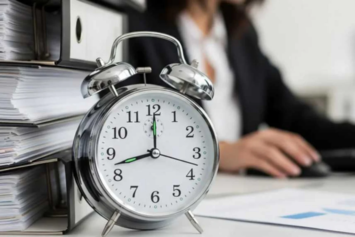 Hansı qurumlar dəyişkən iş qrafikinə keçir? 