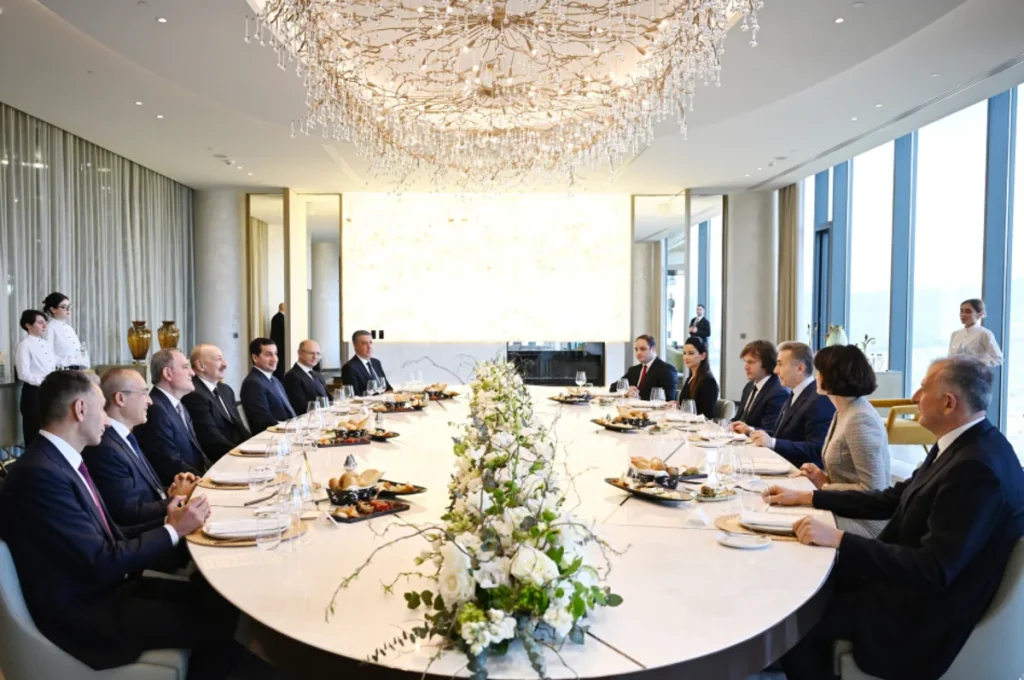 1XVl6H1irvAQqPQVINKW6JTcgUuHjKPH7w85zLUi_1200