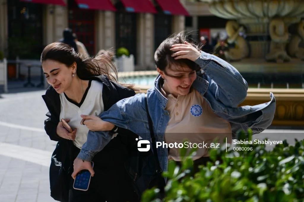 YR5N33MmUF72kSly9u75WF1mUh2NDwKIjTEcDdLy_1200