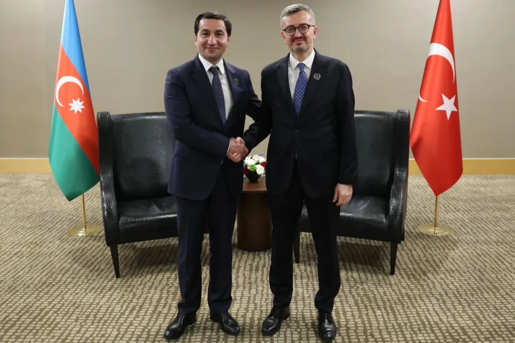 fcAxOPNLdQes3aryebWgDrdRnBgobFnChfC2eObo_1200