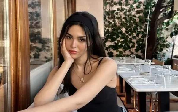 t22n3baBb3jOJYD1PUgt7U3i26bStwTsGwYL1BXC_600